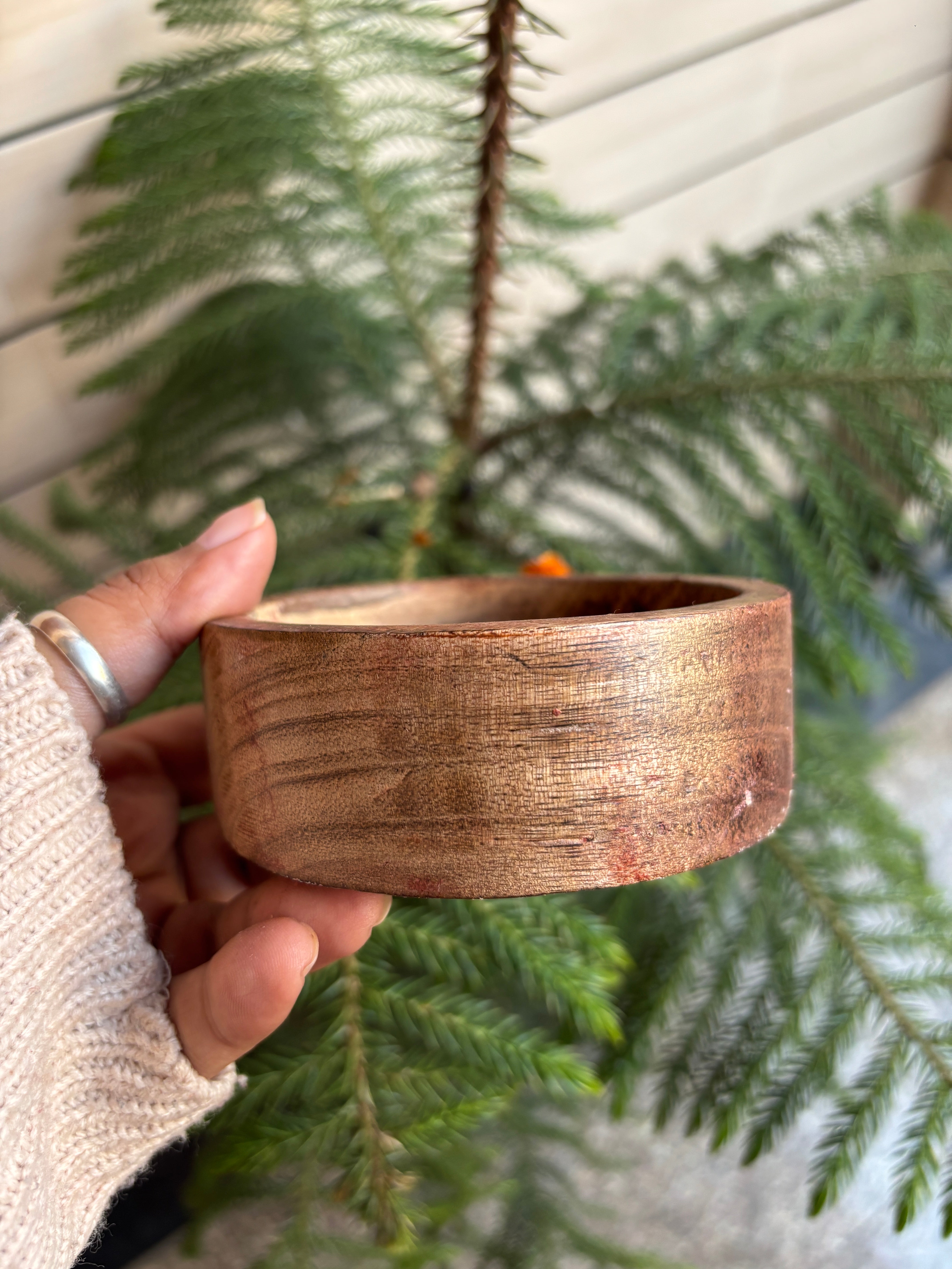 WB0011 - Round Wooden Candle Bowl